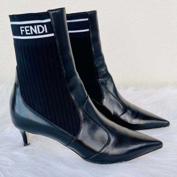 New FENDI Roma Rockoko Black Stretch Boot with Kitten Heel Size 38 - Picture 4 of 16